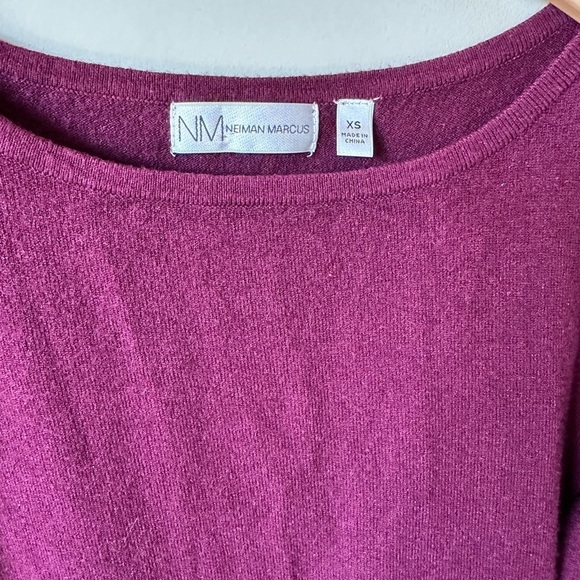 Neiman Marcus Cold Shoulder Midi  Dress in Burgundy.
Size XS - Picture 3 of 4
